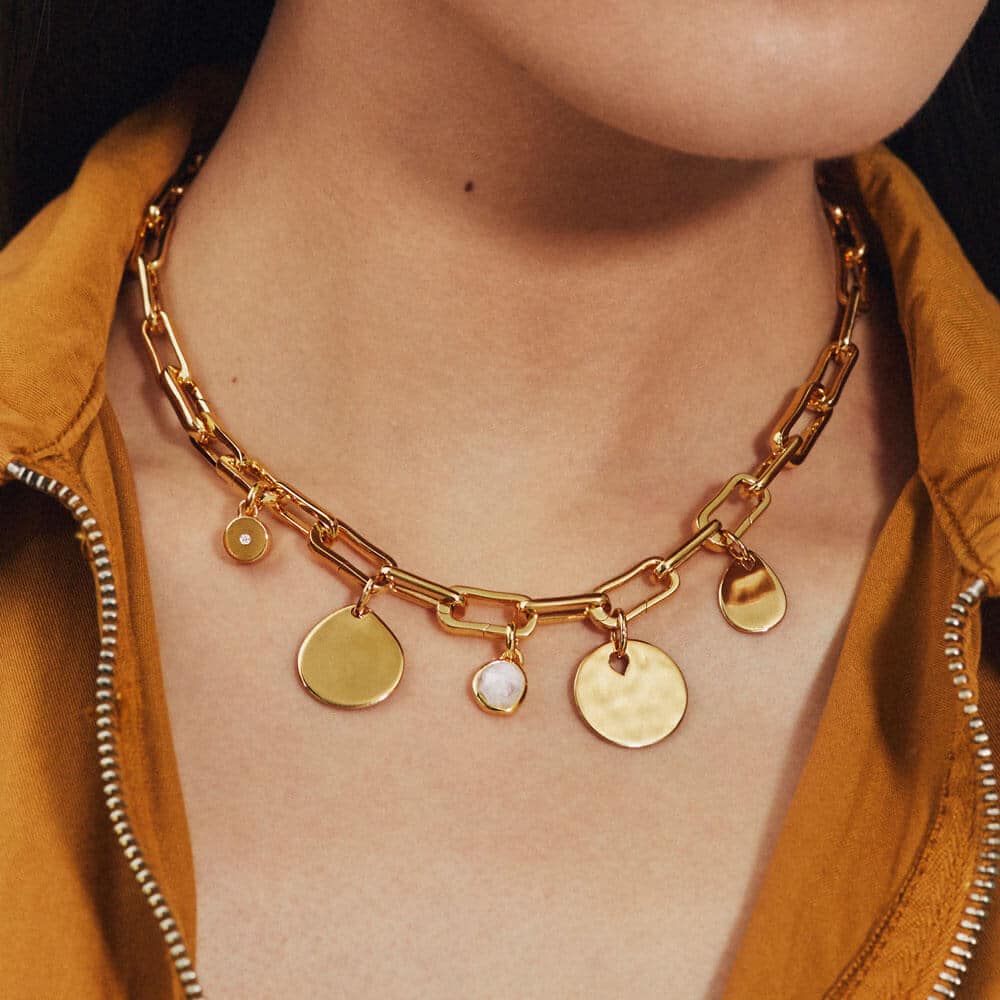 12270184-10358676-190413-mvaw19-shot-13-061-4