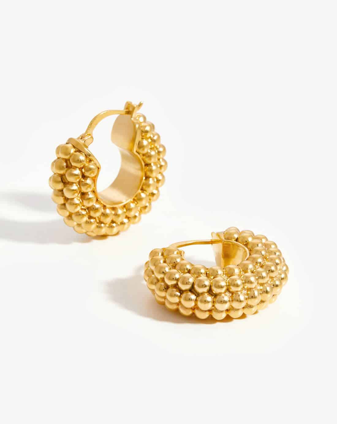 baya-hoop-earrings-earrings-missoma-18ct-gold-plated-930264 (1)
